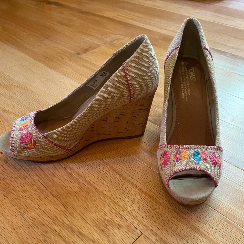 Toms wedge heel sandal size 8